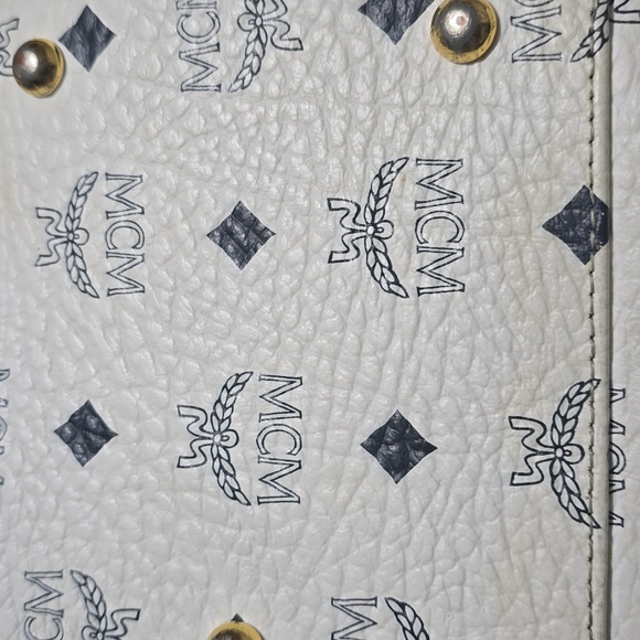MCM Boston Monogram White Coated Canvas Bag - Picture 15 of 16